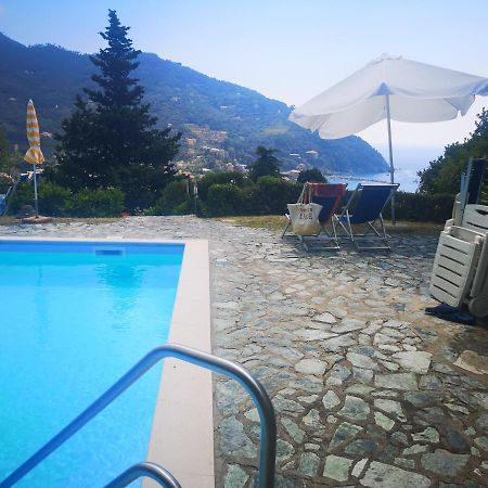 Elegant And Sea View Excelsior Apartment Levanto Bagian luar foto