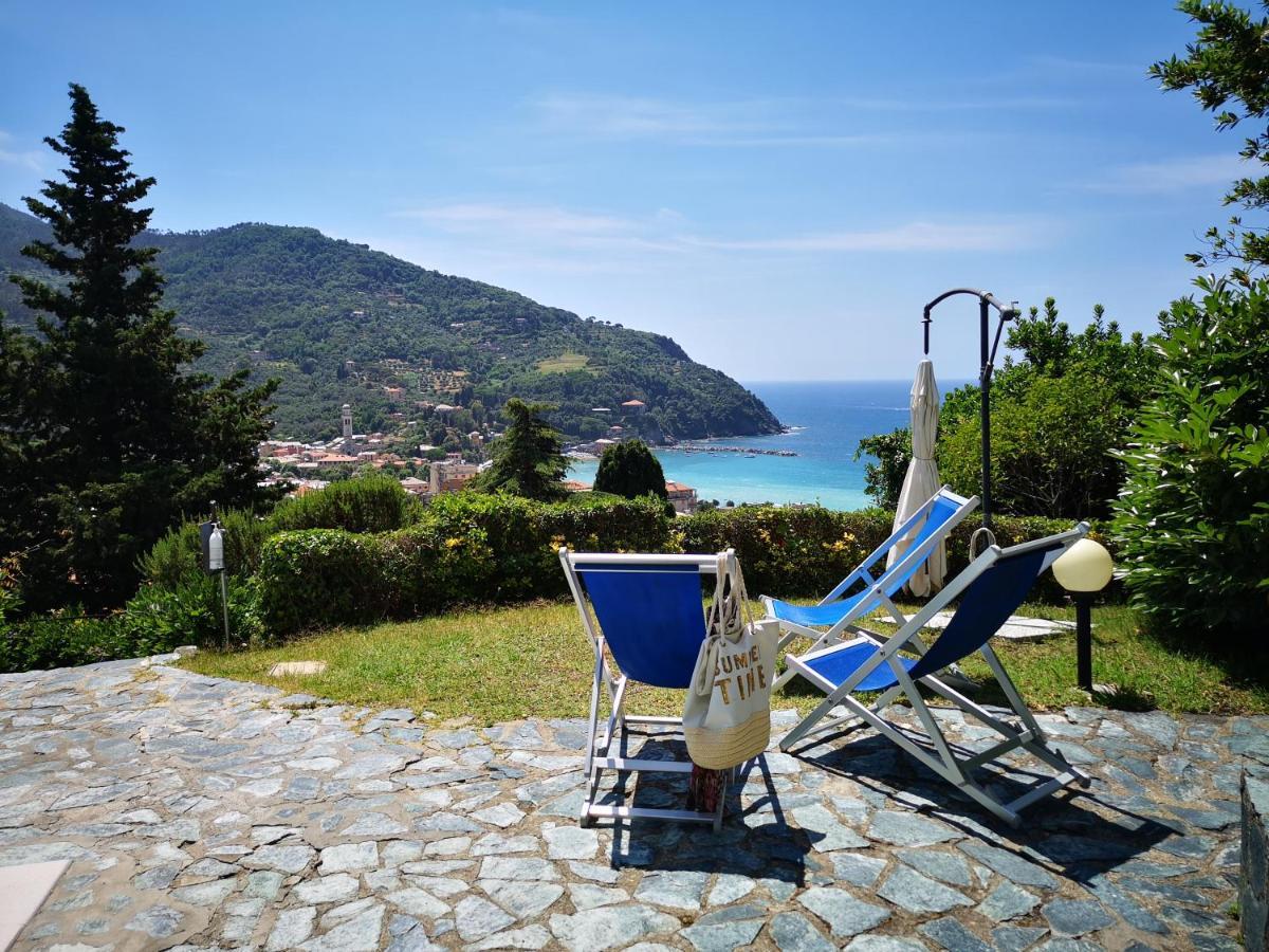 Elegant And Sea View Excelsior Apartment Levanto Bagian luar foto