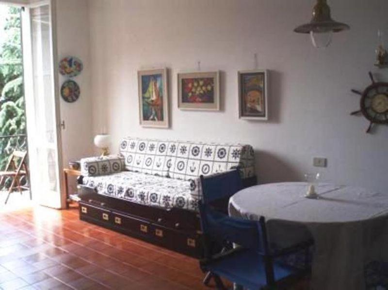 Elegant And Sea View Excelsior Apartment Levanto Bagian luar foto